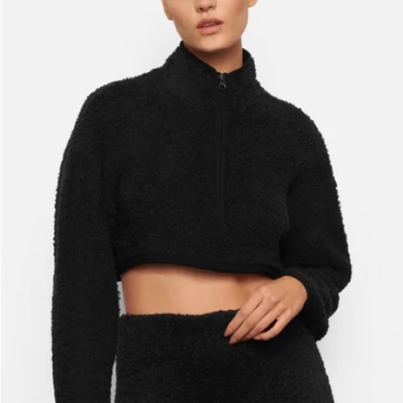 SKIMS Jackets & Blazers - SKIMS Cozy Knit Cropped Pullover Black